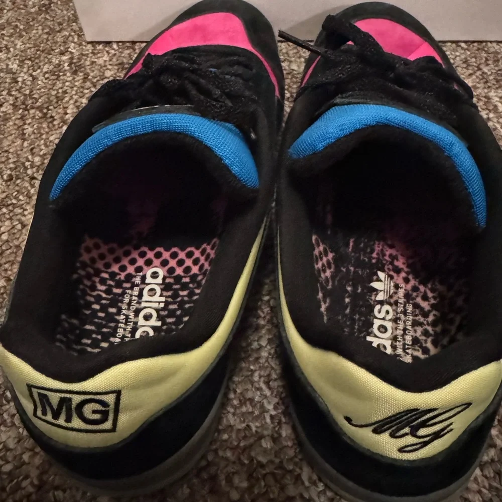 Adidas Black and Pink Sneakers - Picture 4 of 4